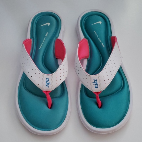 nike flip flops size 12